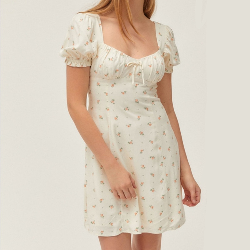 Urban Outfitters Cream Floral Puff Sleeve Mini Dress